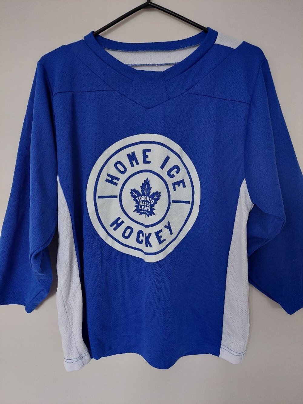 Kobe sportswear Toronto Maple Leafs style Hockey Jersey Youth M